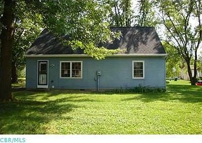 3rd image of 422 Carolann Ave