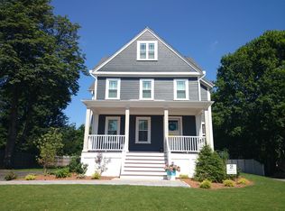 41 Oriole St, West Roxbury, MA 02132