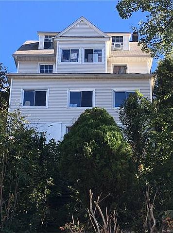 1st image of 18 Van Cortlandt Park Ave