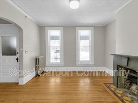 176 Richmond Ave, Buffalo, NY