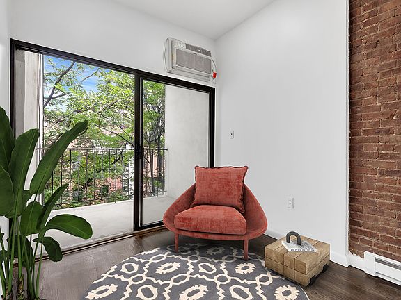 2nd image of 313 W 82nd St APT 4B