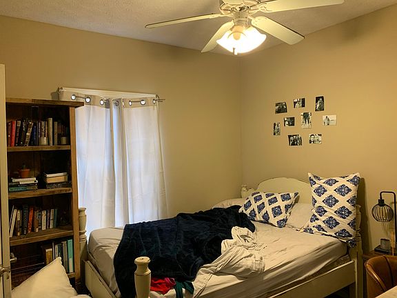 5th image of 688 Kirkcauldy Dr