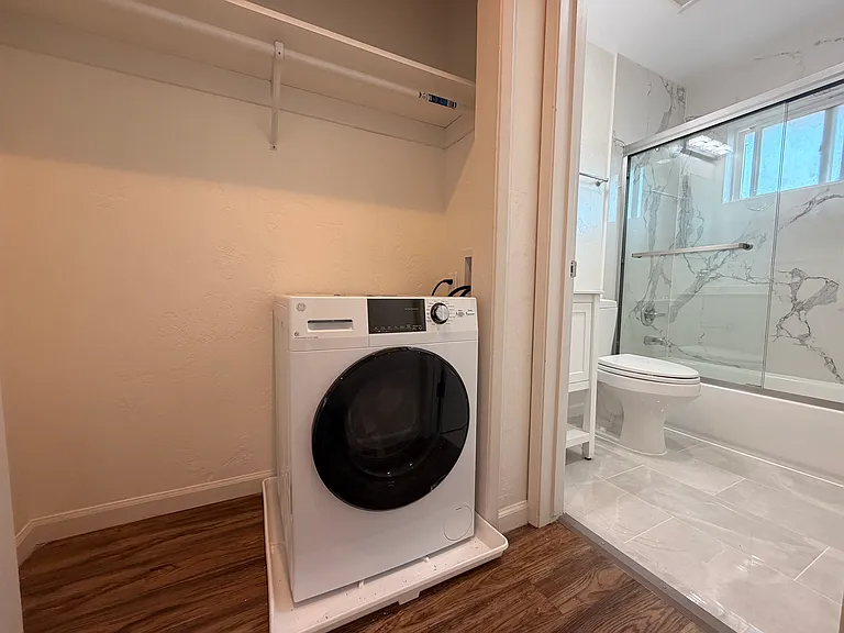 1156 Santa Clara St #8 — Photo 8