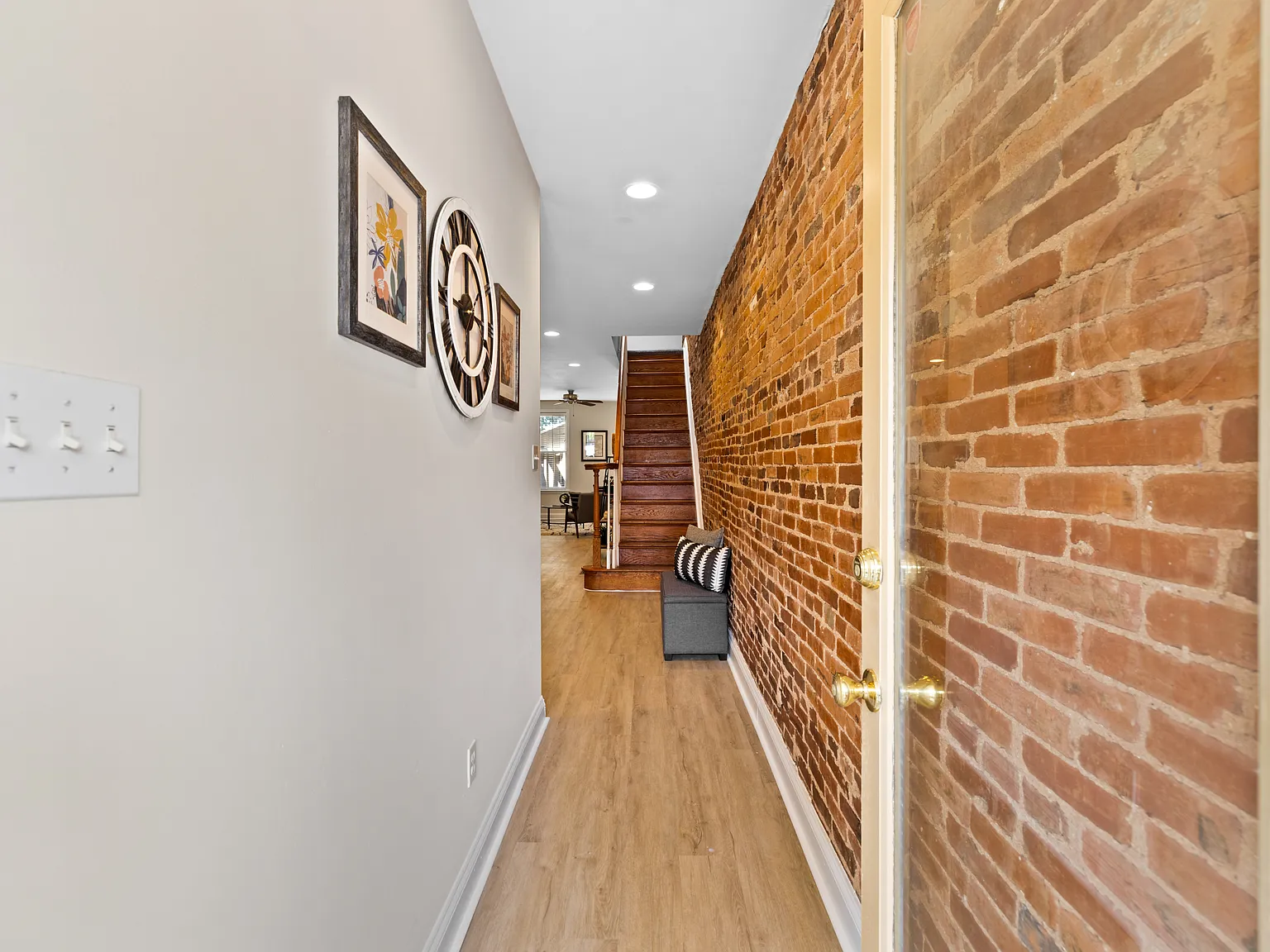 2 bed, 1288 sqft, $2,100 — Photo 3