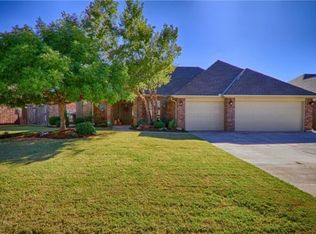 11400 Gateshead Dr, Oklahoma City, OK 73170