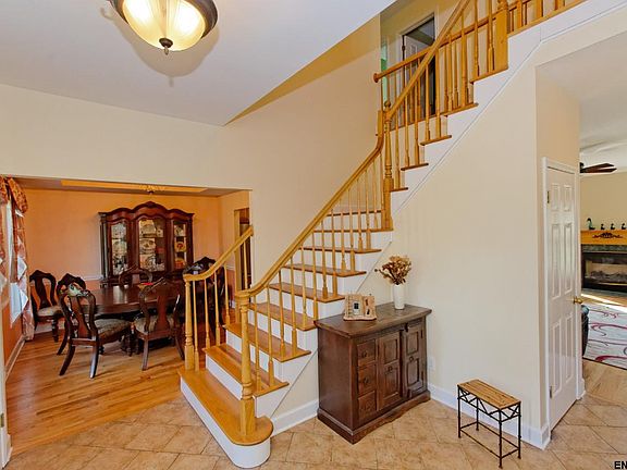 2nd image of 1004 Northwood Ct