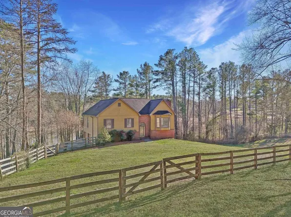 1714 Old Cartersville Rd, Dallas, GA 30132