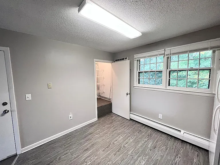 16 Bradford Dr #C — Photo 4
