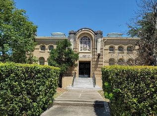 275 Terrell Rd, Terrell Hills, TX 78209