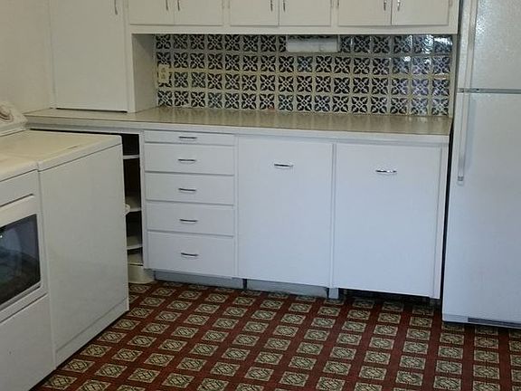 2nd image of 533 Old Santa Fe Trl