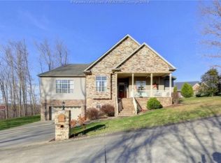 120 Canterbury Cir, Elkview, WV 25071