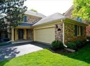 23 Ct Of Island Pt, Northbrook, IL