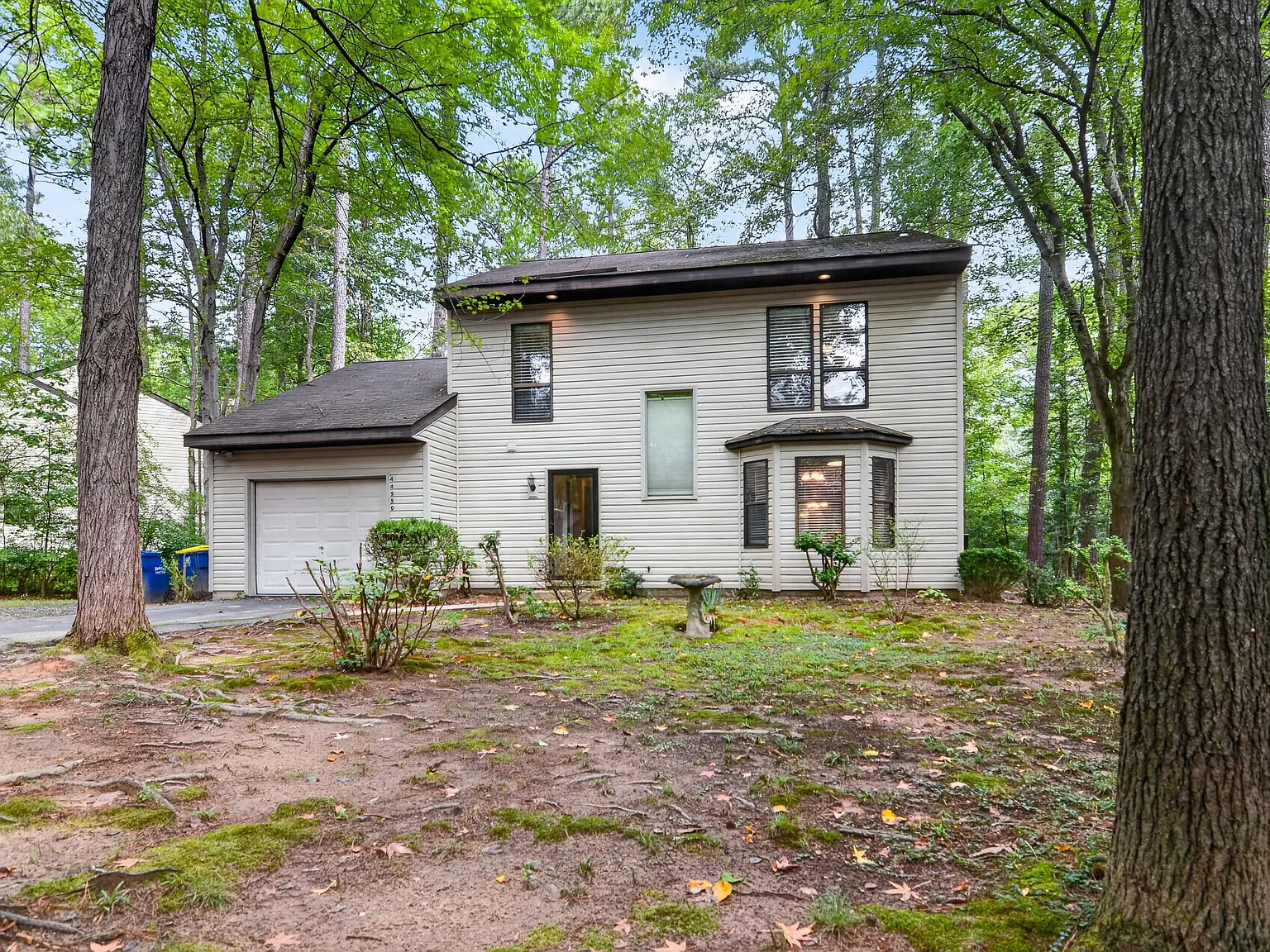 3 bed, 2.5 bath, 1848 sqft, $2,500 — Photo 1