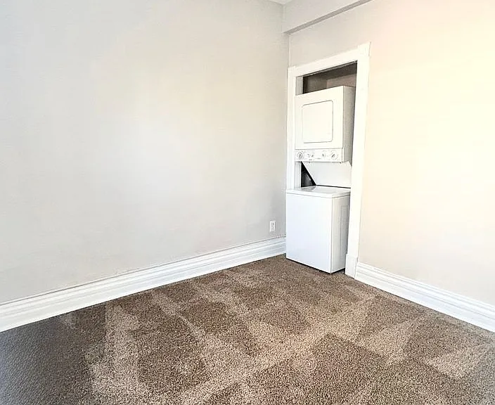 10-16 E Fountain Blvd. — Photo 13