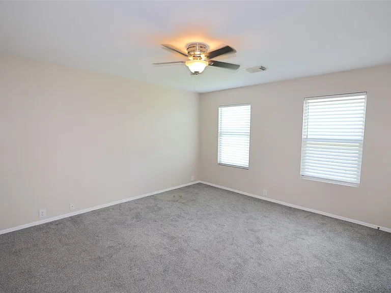 3203 Becker Glen St — Photo 12
