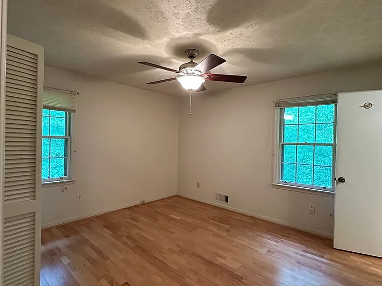 375 Segrest Cir — Photo 26