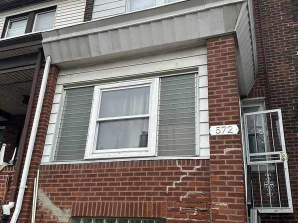 572 Alcott St, Philadelphia, PA 19120