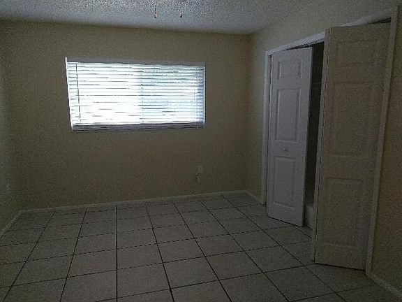 4th image of 4704 Swift Rd