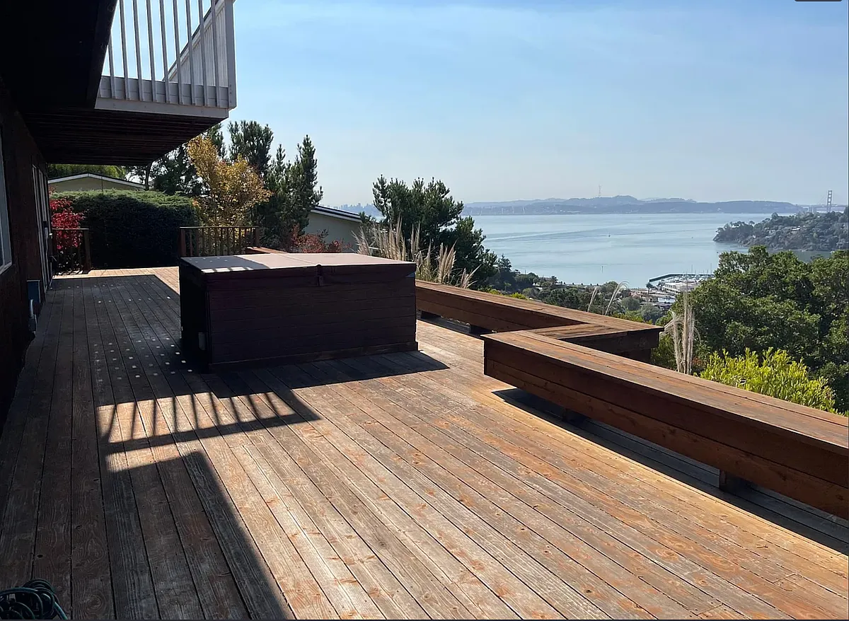 Building Photo - Lagoon View Dr