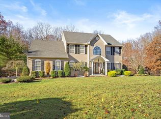 27 Plum Ridge Dr, New Egypt, NJ 08533