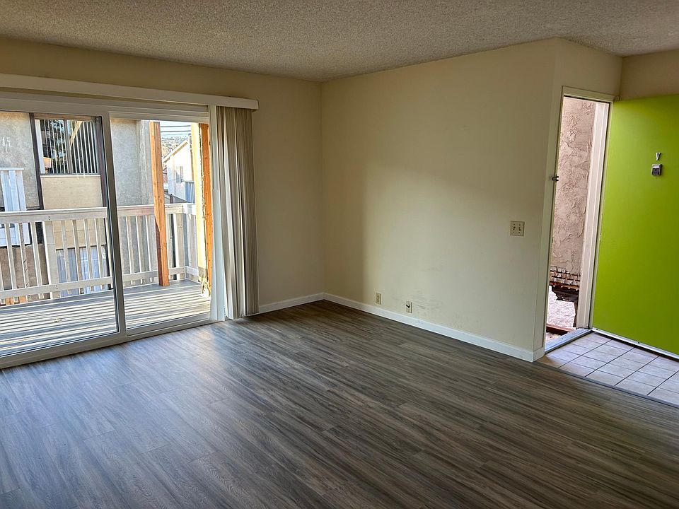 1st image of 1940 Pacific Beach Dr APT V