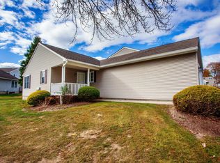 111 Dibble Hollow Ln #111, Windsor Locks, CT 06096