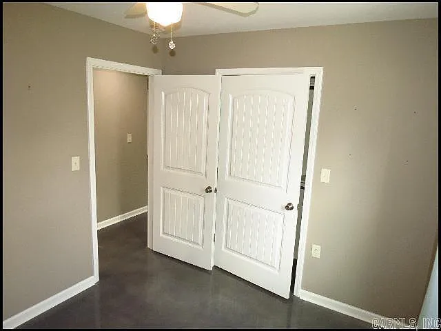 306 Barnes St — Photo 6