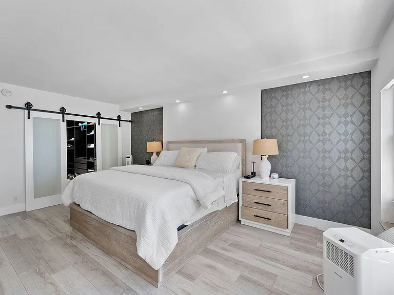 3750 Galt Ocean Dr #1002 — Photo 15