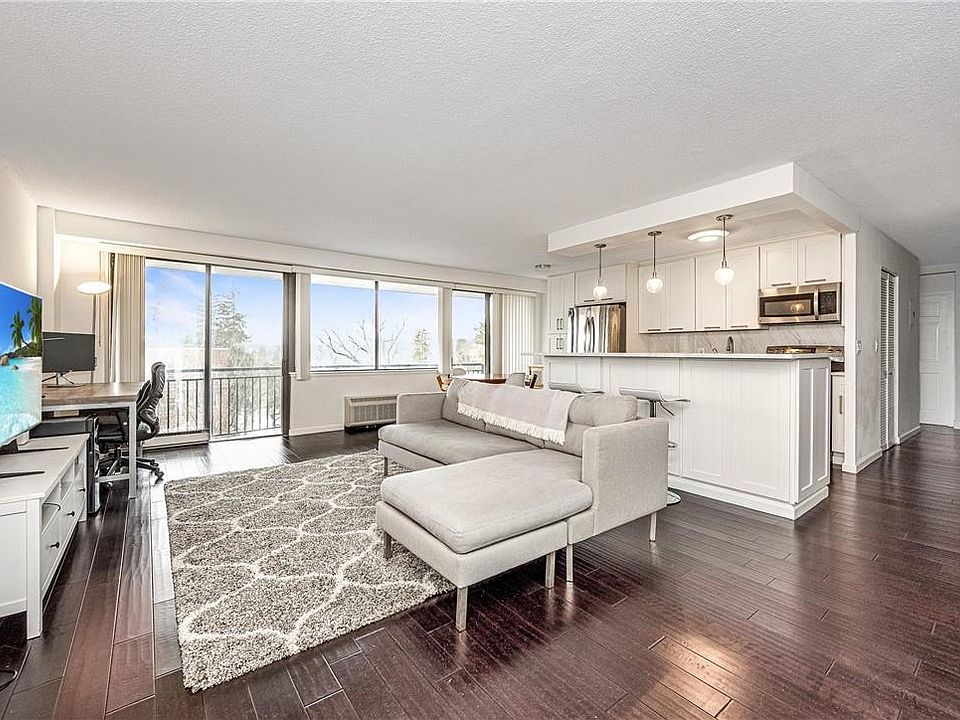 1st image of 15 Stewart Place #9H