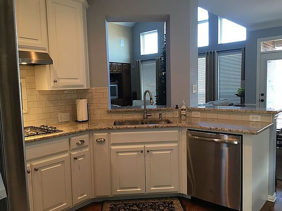5th image of 1915 Ainsley Ct
