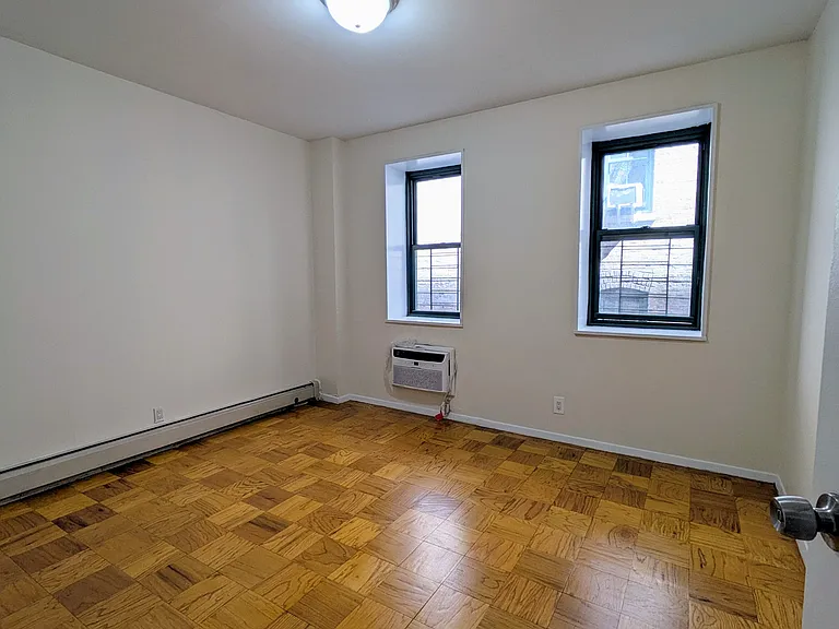 555 E 78th St #3E — Photo 1