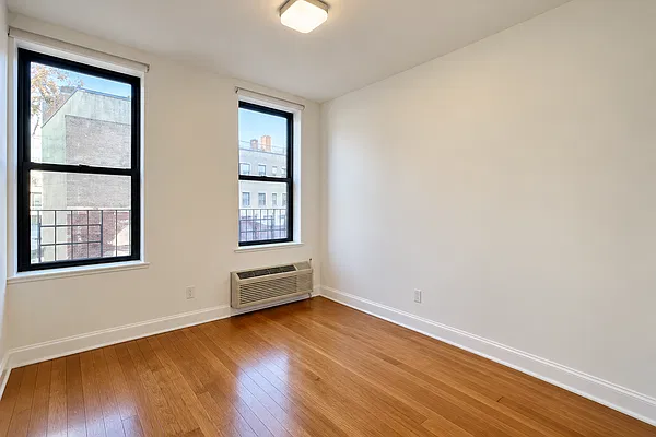 Bedroom, photo 4