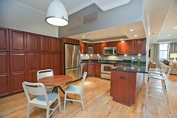 Rented by Global Realty Opportunities | media 20