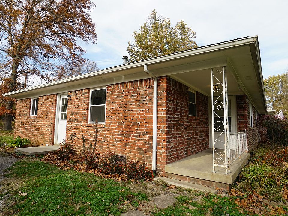 1st image of 2562 Brookview Ln #2568