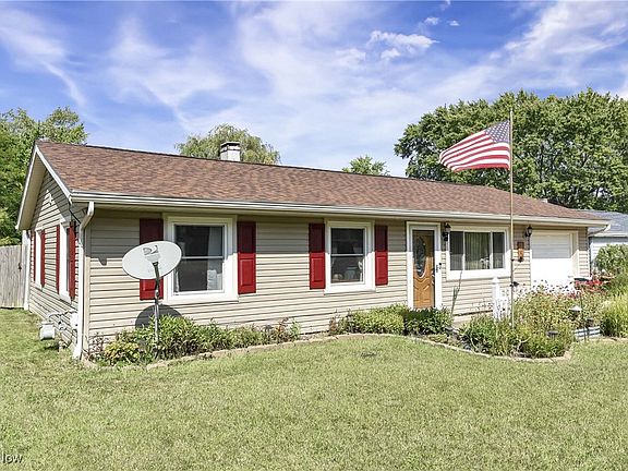 2nd image of 365 Birch Hill Dr