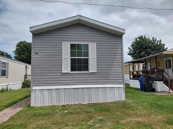 22 Grove St, East Windsor, CT 06088