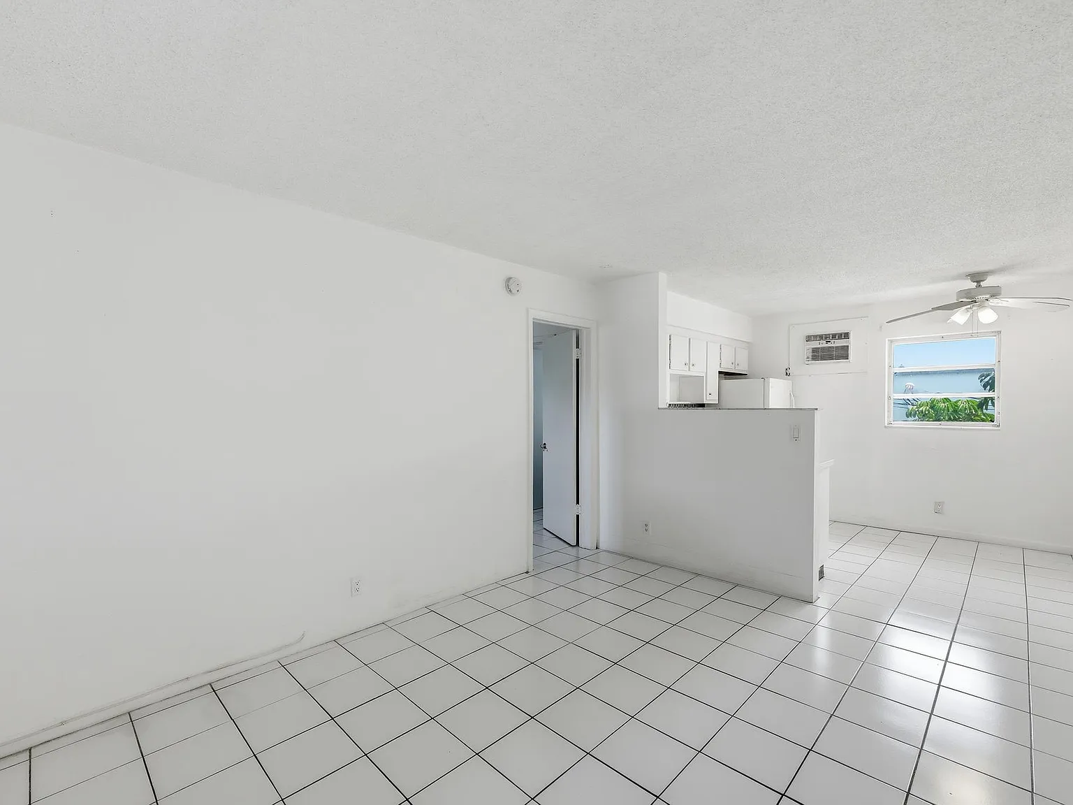 1 bed, 700 sqft, $1,425 — Photo 3
