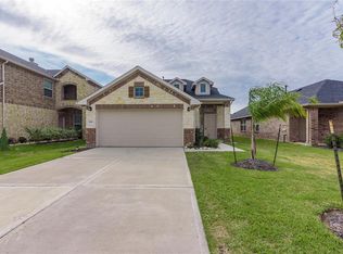5118 Misty Ln, Bacliff, TX 77518