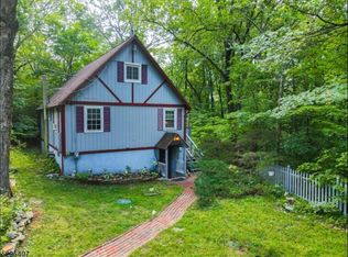 13 Peach Tree Rd, Vernon, NJ 07462