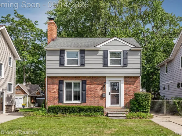 1033 Irving Ave, Royal Oak, MI 48067