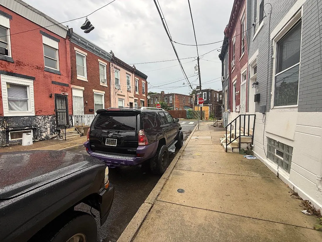 3 bed, 1200 sqft, $1,500 — Photo 2
