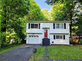 13 Brookside Rd, Beacon, NY 12508