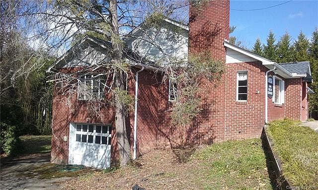 1st image of 903 Fleming St