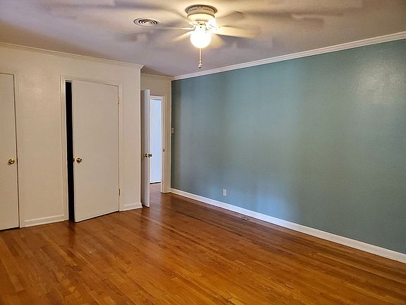 5th image of 1230 Lois St