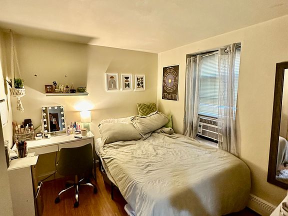 5th image of 30 Rutland St #4