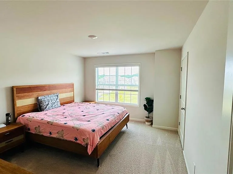 5595 Loring St — Photo 5