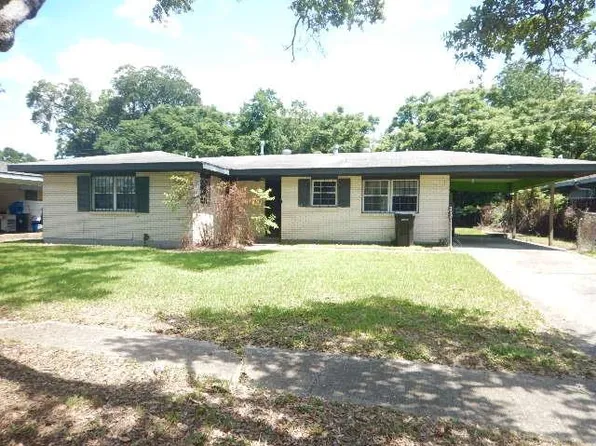 6100 Stratford Pl, New Orleans, LA 70131