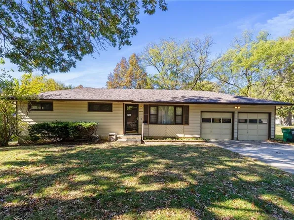4826 Melrose Ln, Shawnee, KS 66203