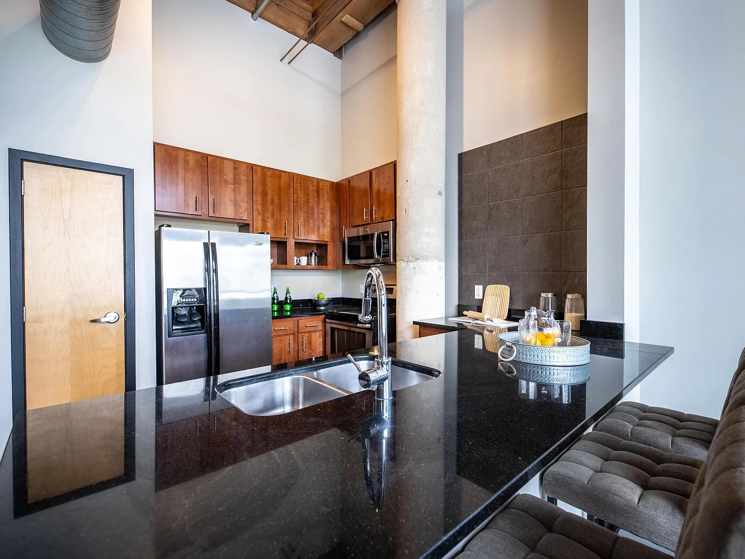 1113 Washington Ave — Photo 3