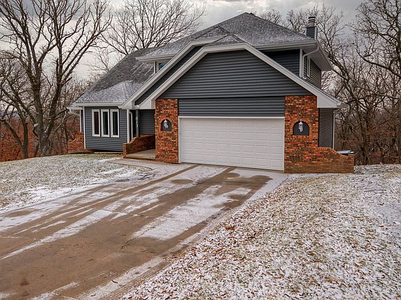 2nd image of 813 Timbercrest Dr